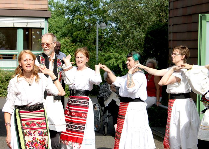 Folklore-Aufführungen im Antoniusheim Altenzentrum in Wiesbaden