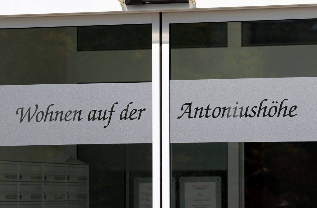 Das Antoniusheim Altenzentrum in Wiesbaden Eingang zum betreuten Wohnen