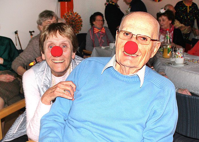 Gemeinsam lachen im Antoniusheim Altenzentrum in Wiesbaden